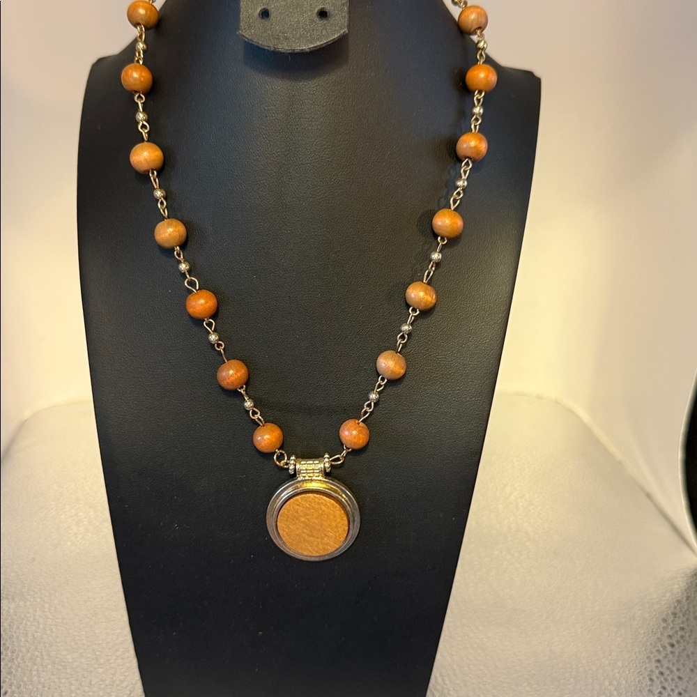Paparazzi Gold and Tan Bead Jewelry Set​